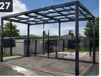 Ilustracja wygenerowana przez AI: konstrukcja dachowa carportu przy podjeździe. Nie jest zdjęciem realizacji MSW.