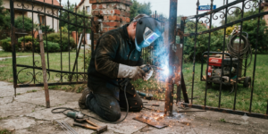 naprawa bram i ogrodzeń Piastów